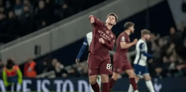 曼城中场新星计划造访德甲劲旅 转会离队进入倒计时