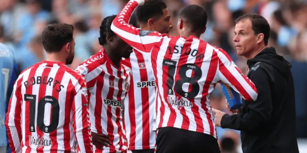 一支法甲降级队的主帅，将阔别英超8年的球队带了回来